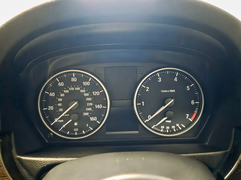 Used BMW 3 Series 2011 for sale - 76848239: Photo 34