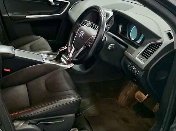Used Volvo XC60 2015 for sale - 76248550: Photo 11