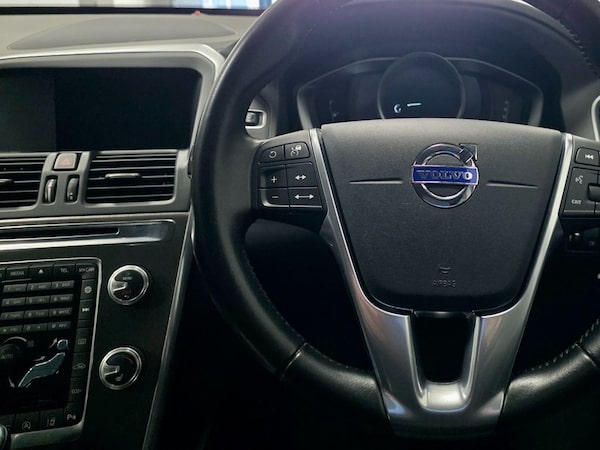 Used Volvo XC60 2015 for sale - 76248550: Photo 14