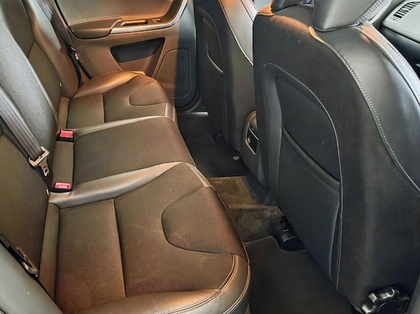 Used Volvo XC60 2015 for sale - 76248550: Photo 18