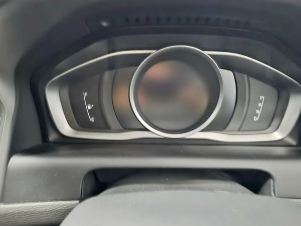 Used Volvo XC60 2015 for sale - 76248550: Photo 28