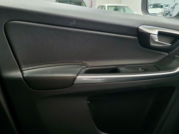 Used Volvo XC60 2015 for sale - 76248550: Photo 35