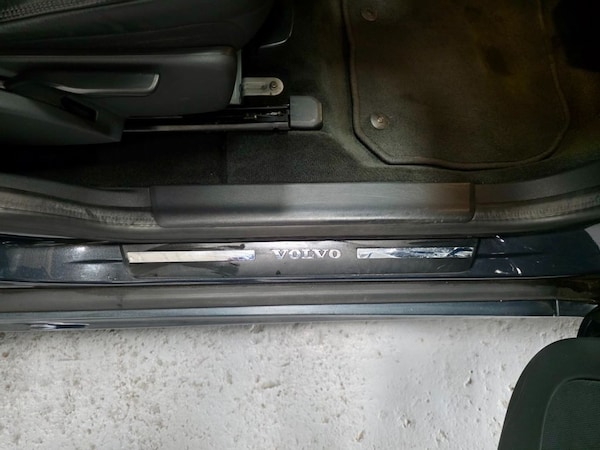 Used Volvo XC60 2015 for sale - 76248550: Photo 49