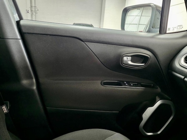 Used Jeep Renegade 2017 for sale - 76323319: Photo 31