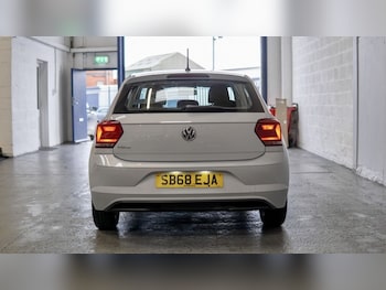 Used Volkswagen Polo 2018 for sale - 76500953: Photo