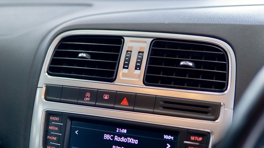 Used Volkswagen Polo 2016 for sale - 78016898: Photo 28