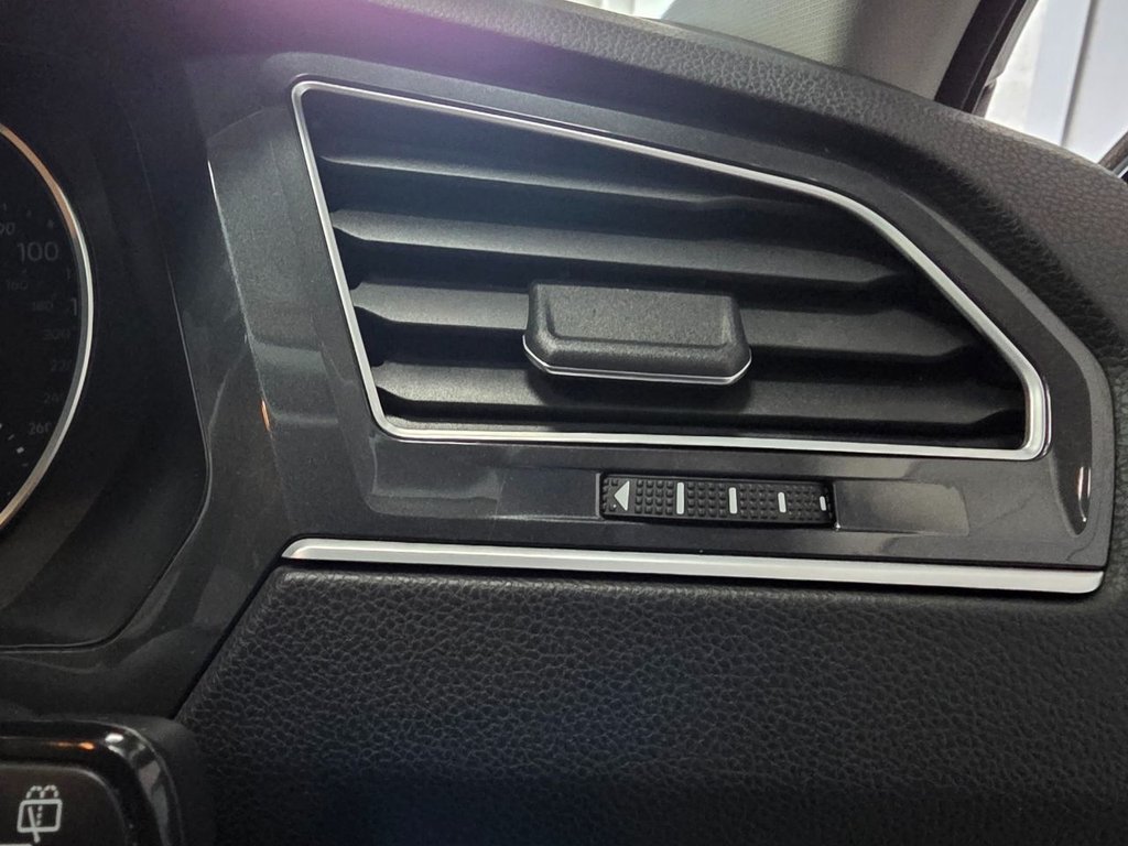 Used Volkswagen Tiguan 2018 for sale - 76333654: Photo 22