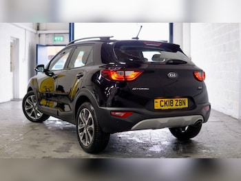 Used Kia Stonic 2018 for sale - 77855491: Photo