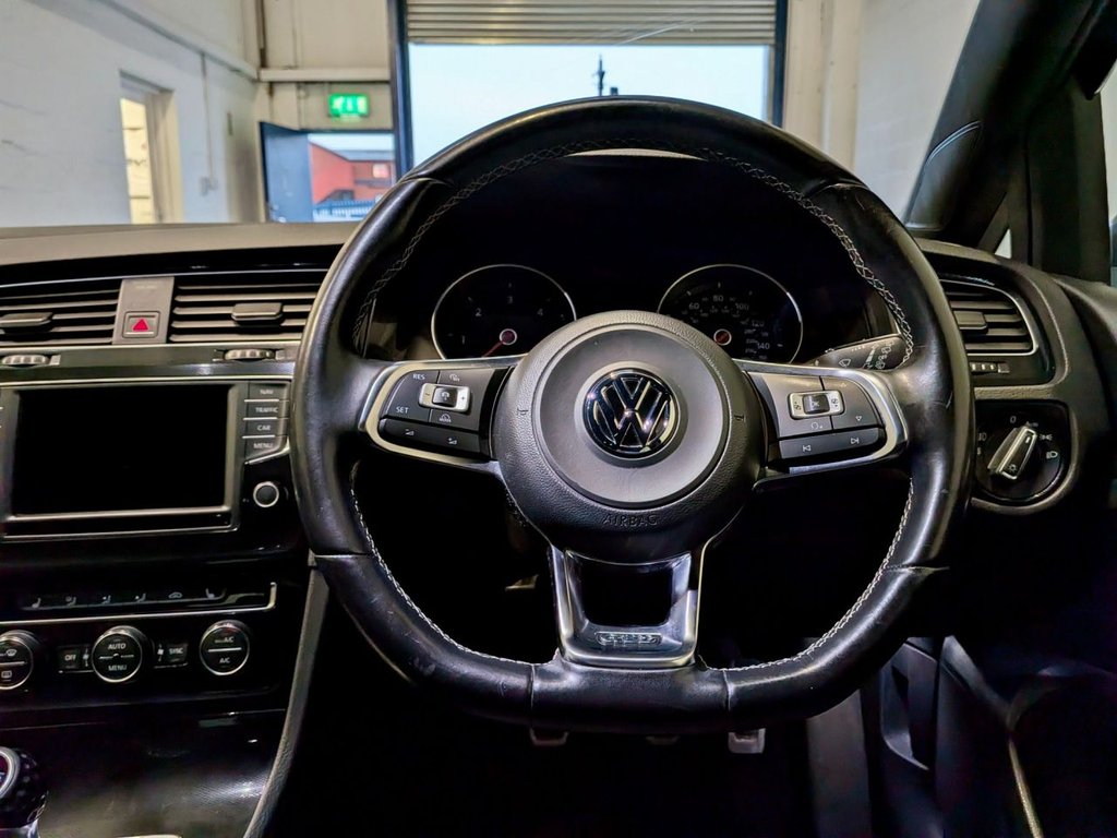 Used Volkswagen Golf 2017 for sale - 77636793: Photo 10