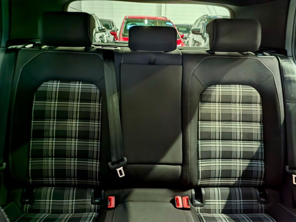 Used Volkswagen Golf 2017 for sale - 77636793: Photo 14