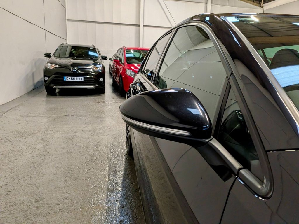 Used Volkswagen Golf 2017 for sale - 77636793: Photo 20