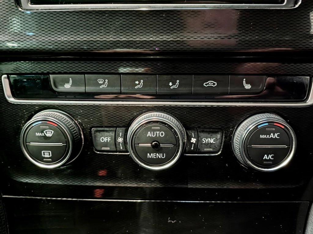 Used Volkswagen Golf 2017 for sale - 77636793: Photo 44