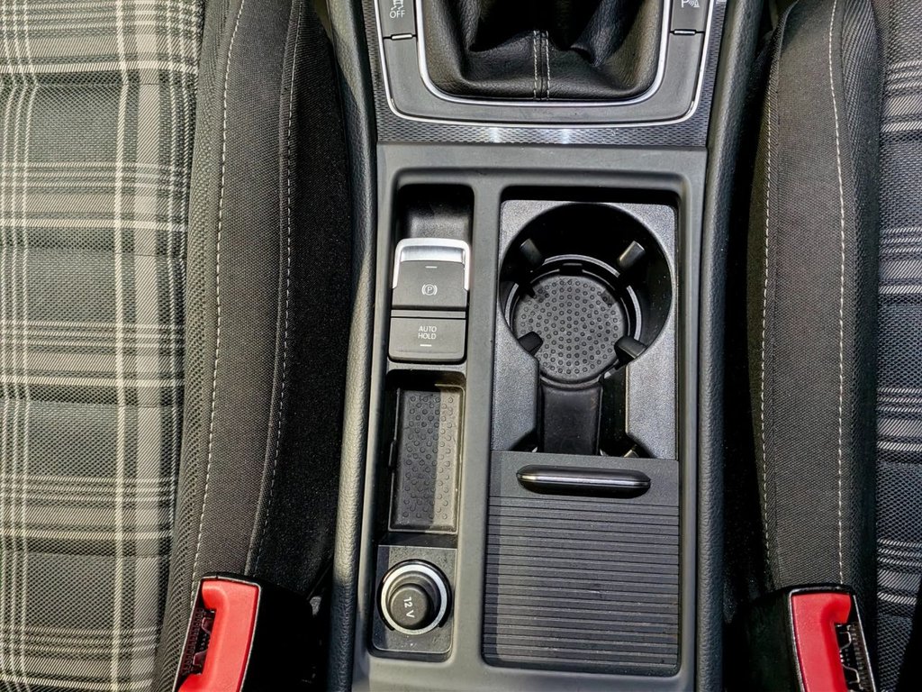 Used Volkswagen Golf 2017 for sale - 77636793: Photo 50