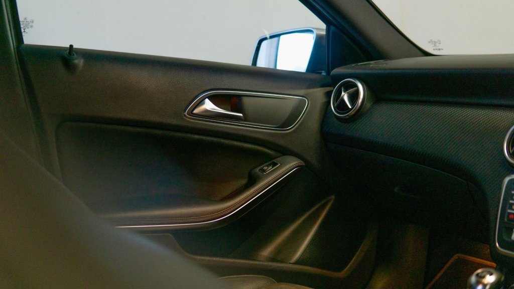 Used Mercedes-Benz A-Class 2015 for sale - 76927527: Photo 30