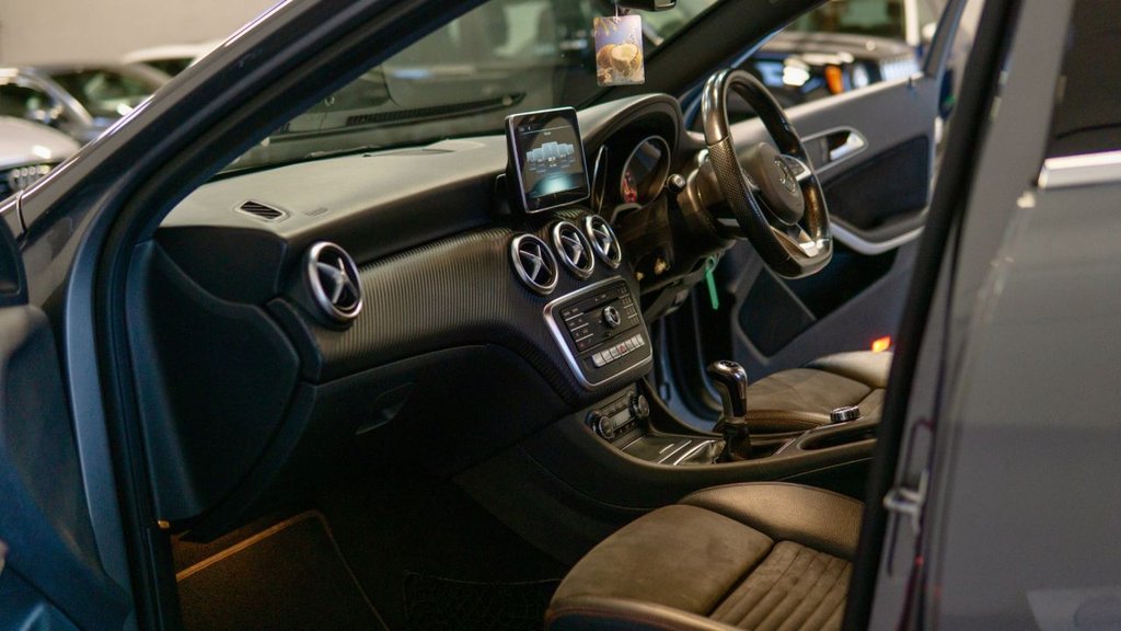 Used Mercedes-Benz A-Class 2015 for sale - 76927527: Photo 31