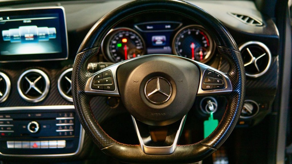 Used Mercedes-Benz A-Class 2015 for sale - 76927527: Photo 34