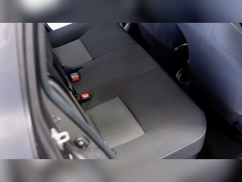 Used Toyota Yaris 2019 for sale - 79089946: Photo