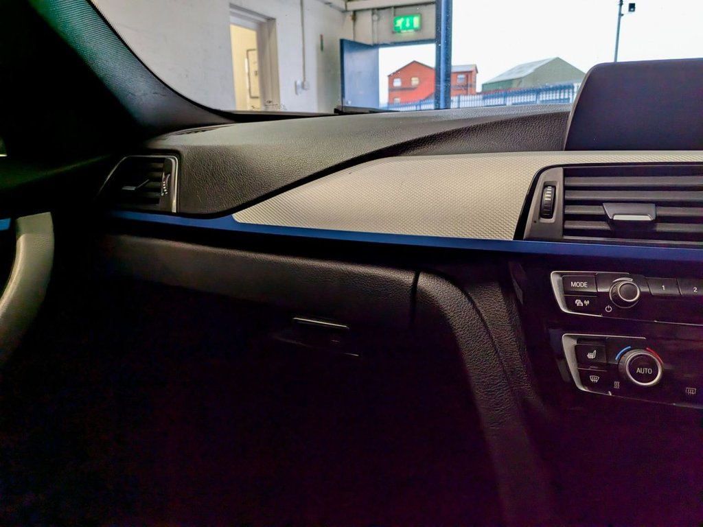 Used BMW 3 Series 2017 for sale - 76962726: Photo 20