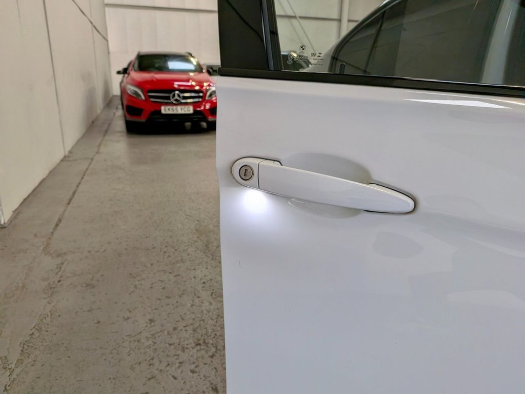 Used BMW 3 Series 2017 for sale - 76962726: Photo 33