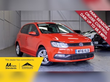 Used Volkswagen Polo 2016 for sale - 76439053: Photo