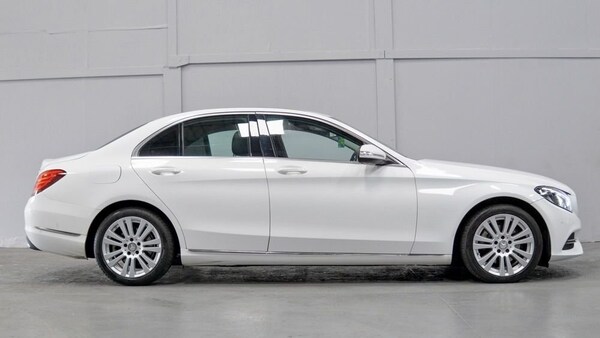 Used Mercedes-Benz C Class 2015 for sale - 75565100: Photo 2