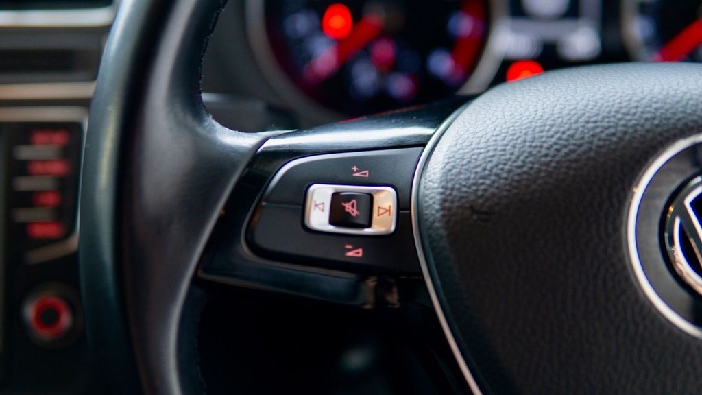 Used Volkswagen Polo 2016 for sale - 78215787: Photo 25