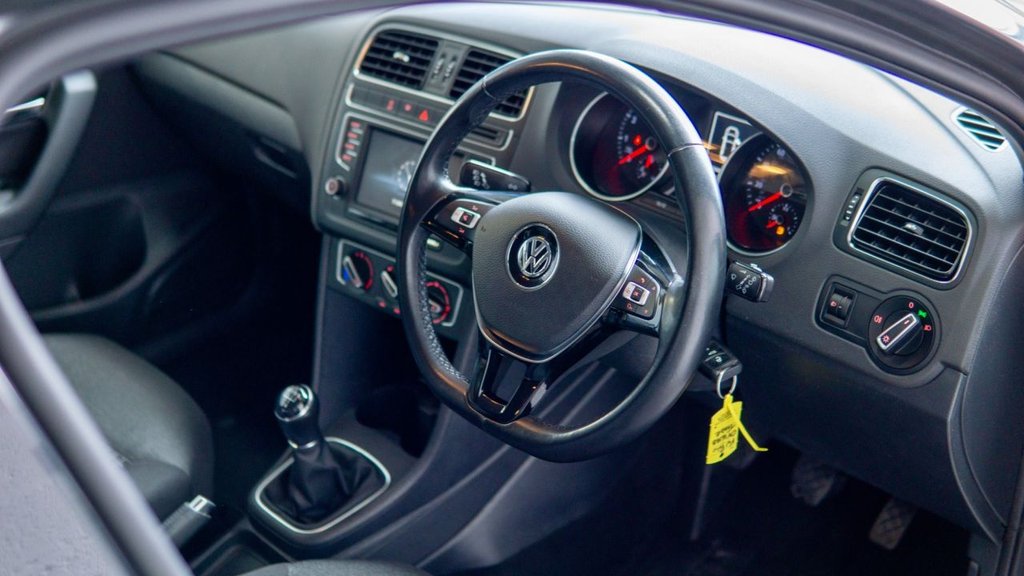 Used Volkswagen Polo 2016 for sale - 78215787: Photo 3