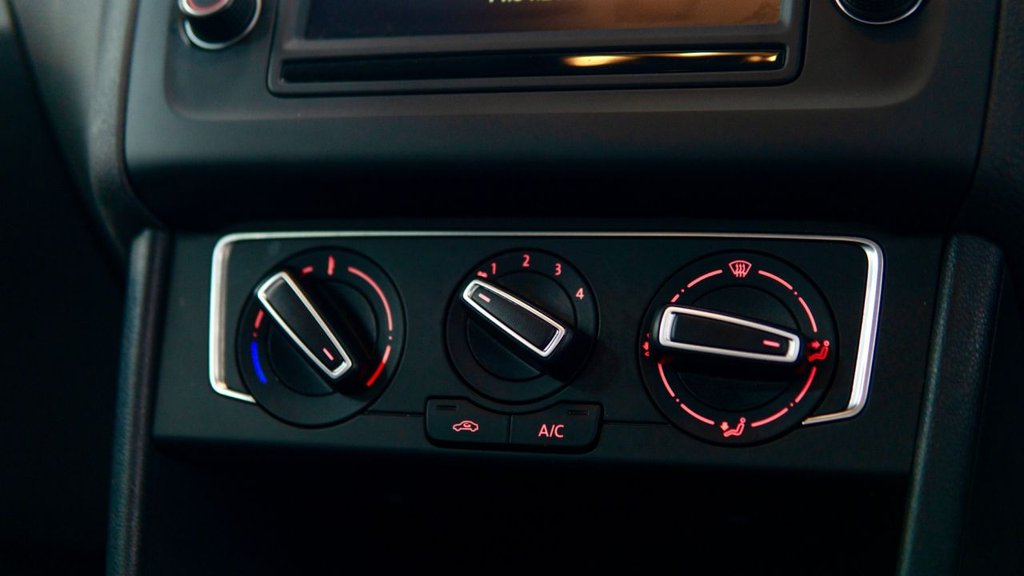 Used Volkswagen Polo 2016 for sale - 78215787: Photo 30