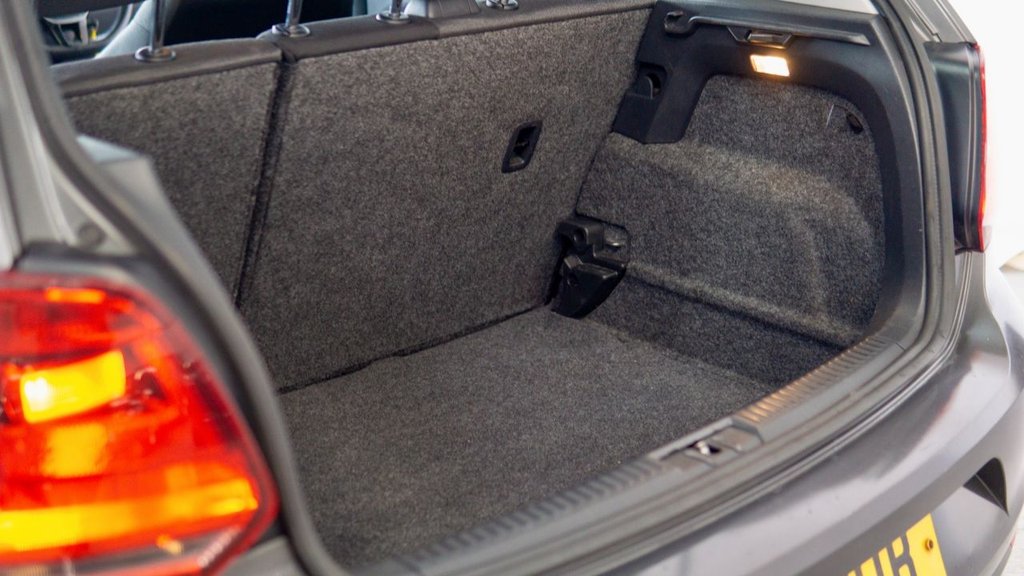 Used Volkswagen Polo 2016 for sale - 78215787: Photo 34