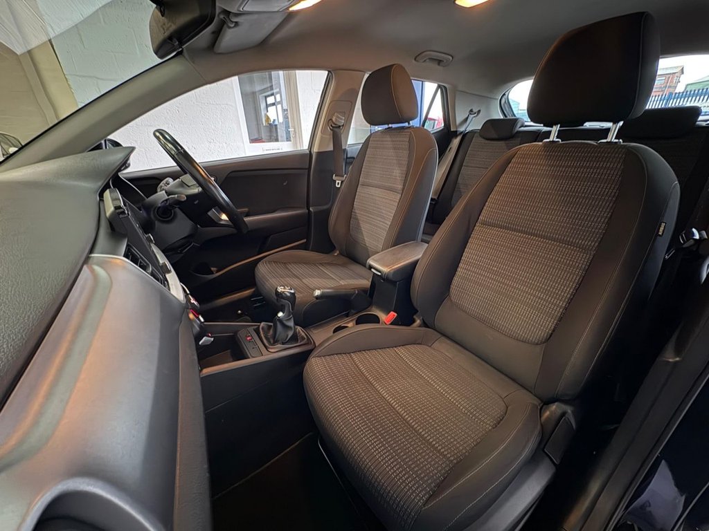 Used Kia Stonic 2018 for sale - 77463609: Photo 14