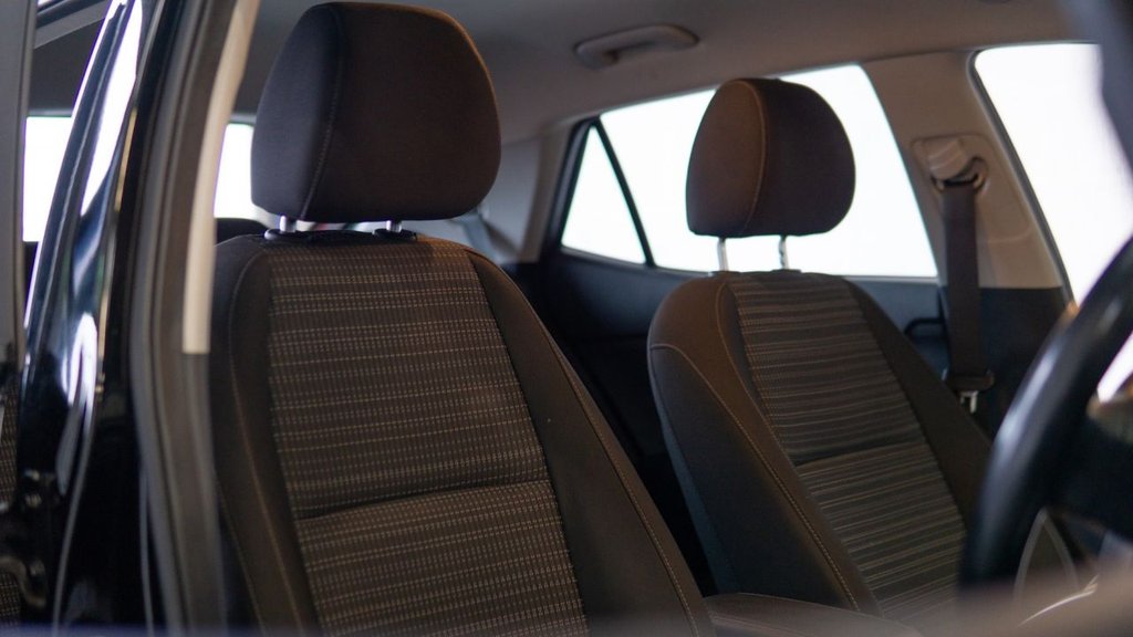 Used Kia Stonic 2018 for sale - 77463609: Photo 19