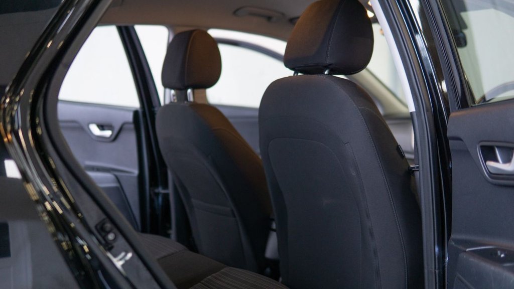 Used Kia Stonic 2018 for sale - 77463609: Photo 25