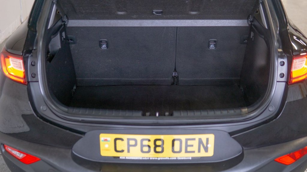 Used Kia Stonic 2018 for sale - 77463609: Photo 42