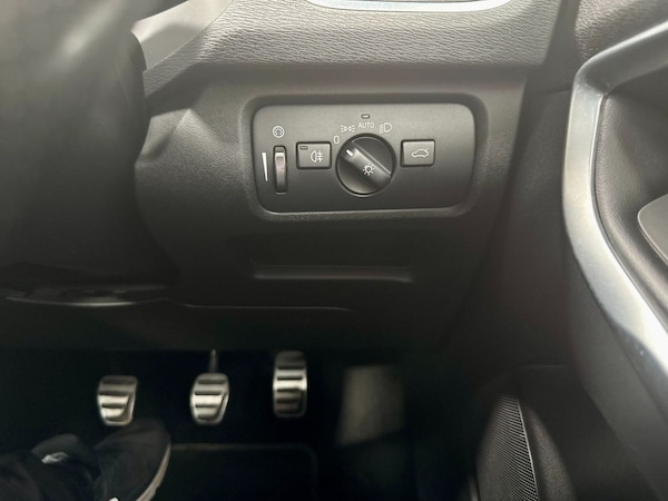Used Volvo V40 2015 for sale - 75503115: Photo 20