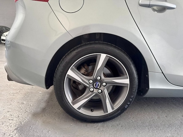 Used Volvo V40 2015 for sale - 75503115: Photo 27