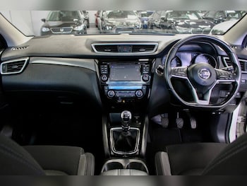 Used Nissan Qashqai 2018 for sale - 79449941: Photo