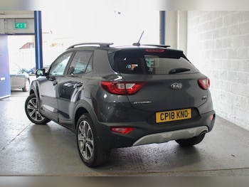 Used Kia Stonic 2018 for sale - 79422920: Photo