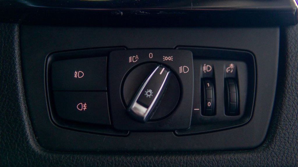 Used BMW 3 Series 2014 for sale - 77133649: Photo 21