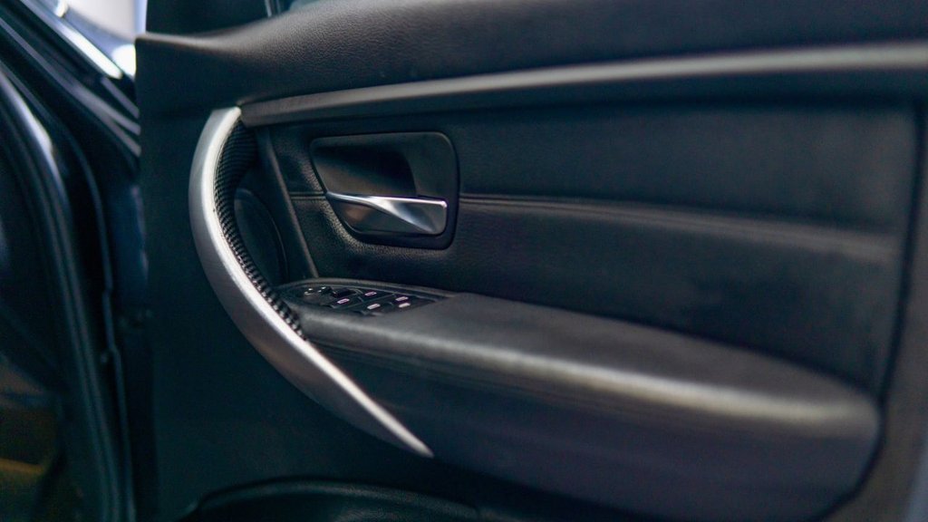 Used BMW 3 Series 2014 for sale - 77133649: Photo 28