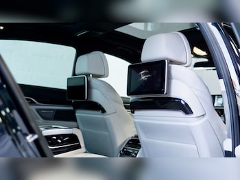 Used BMW 7 Series 2015 for sale - 79276003: Photo