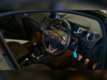 Used Ford Fiesta 2017 for sale - 77855533: Photo