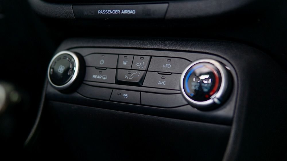 Used Ford Fiesta 2019 for sale - 77188070: Photo 32