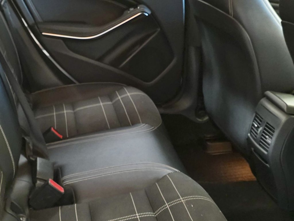 Used Mercedes-Benz CLA 2015 for sale - 75998859: Photo 12