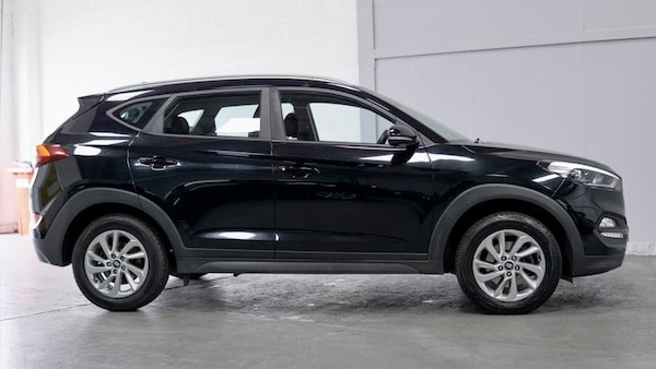 Used Hyundai TUCSON 2017 for sale - 76229115: Photo 2