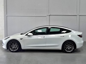 Used Tesla Model 3 2021 for sale - 75542679: Photo