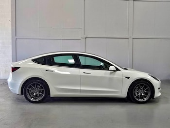 Used Tesla Model 3 2021 for sale - 75542679: Photo