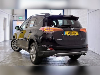 Used Toyota RAV4 2016 for sale - 77621826: Photo