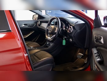 Used Mercedes-Benz GLA 2015 for sale - 76570042: Photo