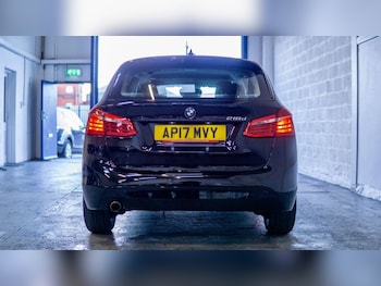 Used BMW 2 Series 2017 for sale - 77231998: Photo