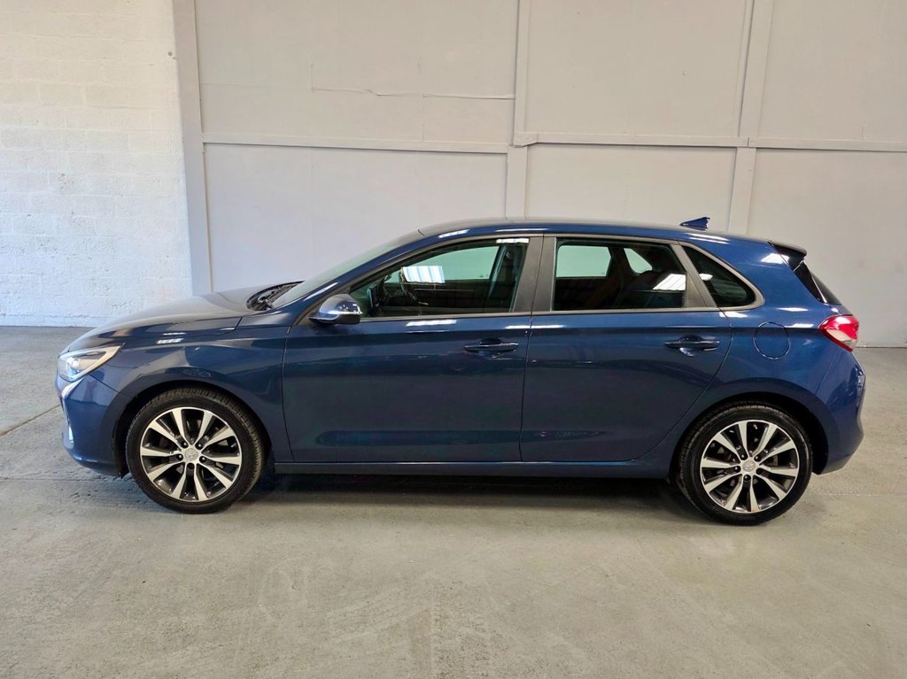Used Hyundai i30 2017 for sale - 76185608: Photo 48